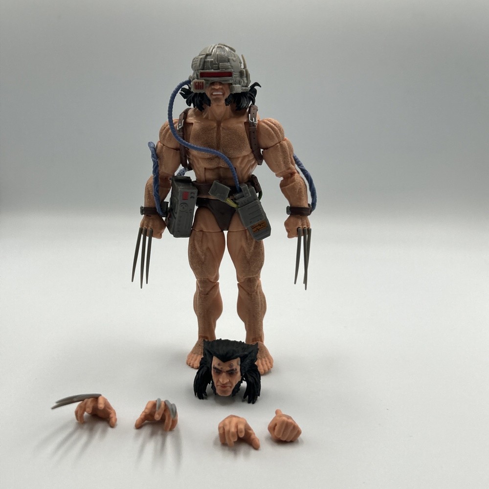 Marvel Legends Weapon X Wolverine Target Exclusive X-Men Retro Card COMPLETE GC!
