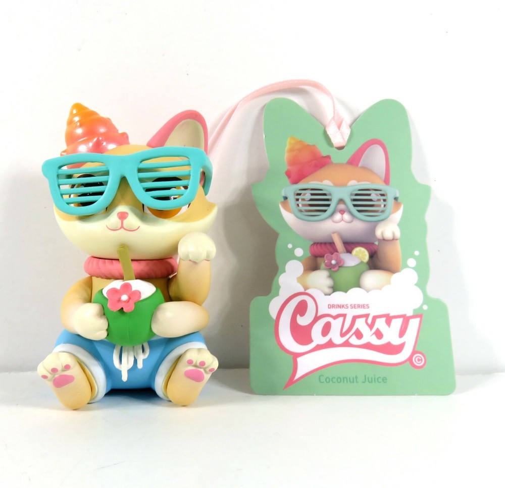 Moetch Cassy Cat Drink Series Mini Figure Coconut Juice NEW