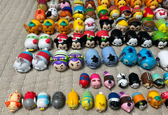 HUGE Lot of 138 Disney Tsum Tsum Vinyl Mini Figures Stackable MULTI SIZE