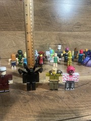 Jazwares Lot Of 20 Mixed Lot Of Roblox Figures