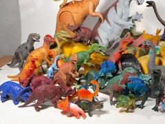Large Vintage Dinosaur Toy Collection 60 Prehistoric Action Figures Unbranded