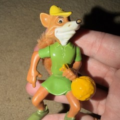 Disney Robin Hood Fox Character Vintage Collectible Toy Figure w/ Fuzzy Tail 3″