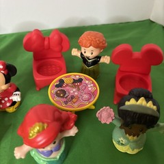 Lot of 13 Fisher Price Little People Figures And Accessories Disney Toys