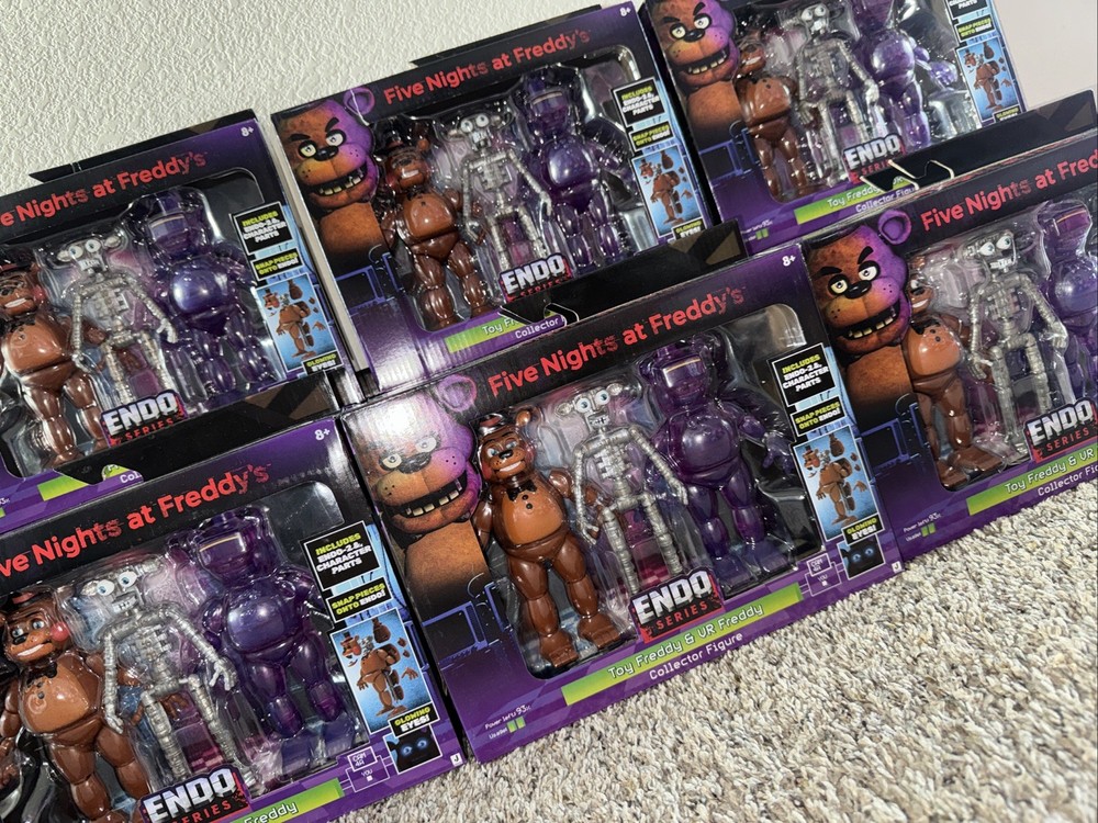 Five Nights at Freddy’s Endo Series 2 Toy Freddy & VR Freddy SHIPS NOW