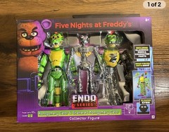 Jazwares Five Nights At Freddy’s Endo Series Wave 3 Wolf Freddy Gator Chica Set