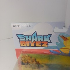 Roblox DevSeries Shark Bite 2 Shark Cage Figure Set W/Exclusive Virtual Code NIB