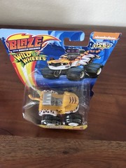 Fisher-Price Blaze & the Monster Machines Wild Wheels Squirrel, Cheetah, Tiger