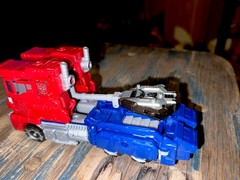 Transformers Generations War for Cybertron Siege Voyager WFC-S11 Optimus Prime
