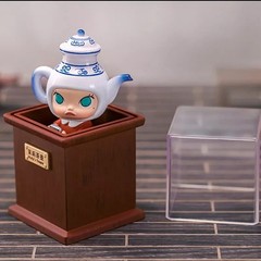 Molly Imaginary Wandering Series Figures Confirmed Blind Box Toy Gift Authentic!