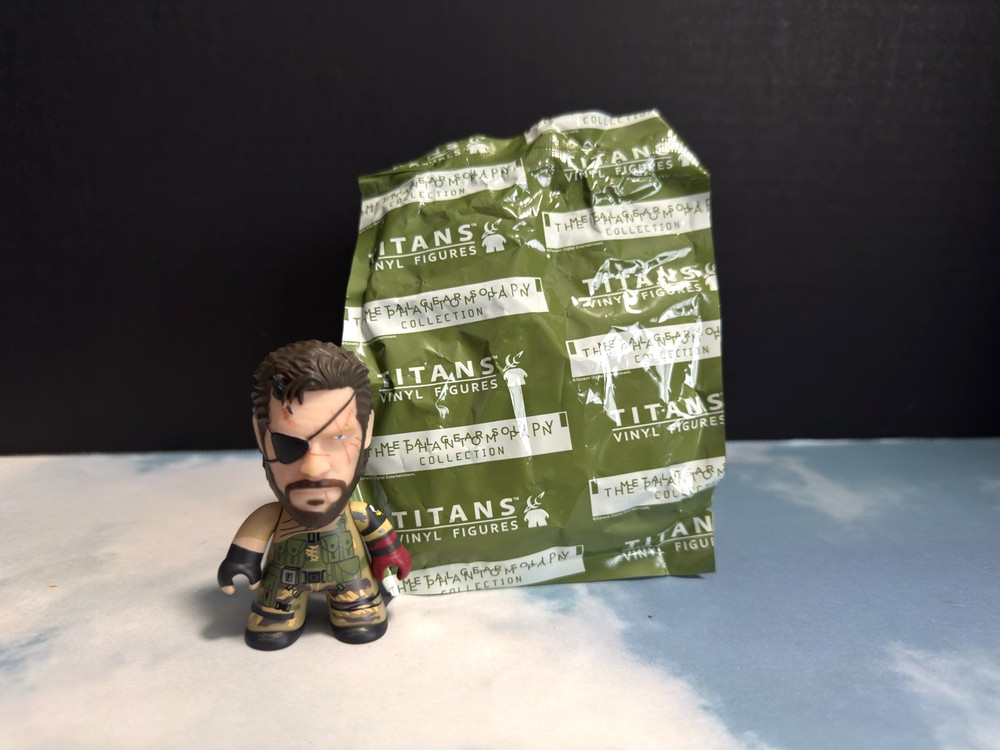 VENOM SNAKE Titans Metal Gear Solid V The Phantom Pain Blind Box Figure 1/40