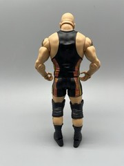 Mattel WWE Basic Battle Pack Series 33 Big Show Wrestling Figure