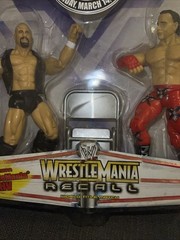 WWE Stone Cold Vs Shawn Michaels 2 Pack Wrestlemania Recall XX 2004 MOSC c2004