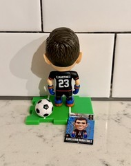 ZURU FIFA World Cup Soccer Figure Ballers Emiliano Martinez Argentina Football