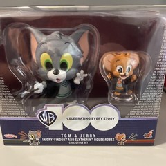 Tom & Jerry – Tom & Jerry in Gryffidor & Slytherin House Robes Cosbaby Set [OE]