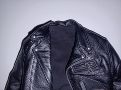 Hot Toys Terminator 2 T-800 Dx10 Leather Jacket 1/6 (Missing Waist Strap)