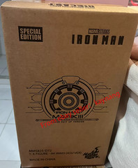 Hot Toys MMS825D72B Iron Man 1/6 Mark III (Armor Suit Up Ver) Special Edition