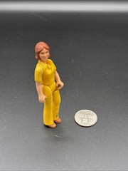 Vintage 1974 Fisher-Price Adventure People Safari – Mom / Woman Yellow