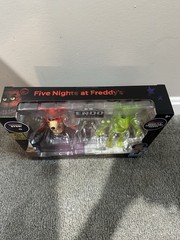 IN HAND 🔥CLASSIC FOXY & RADIOACTIVE FOXY Five Nights At Freddy’s Endo-01 FNAF