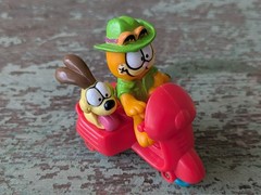 1980’s Vintage Lot of 14 Garfield Figures PVC Odie by Jim Davis