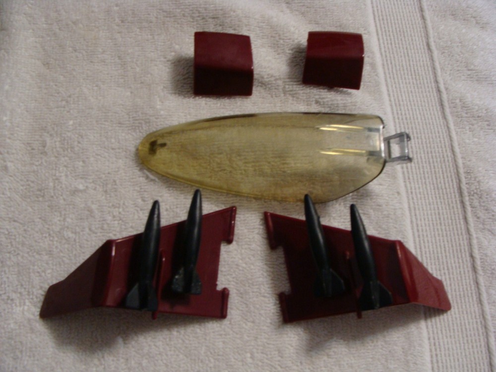 1986 COBRA FIRE BAT WINGS,W/MISSILES CANOPY AND MORE ALL ORIGINAL PARTS