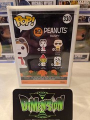 FUNKO POP PEANUTS SNOOPY #330 (FLYING ACE) THE GREAT PUMPKIN VAULTED