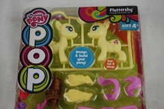My Little Pony POP DESIGN & BUILD YOUR PONY SET-Fluttershy Cottage Decorator Kit