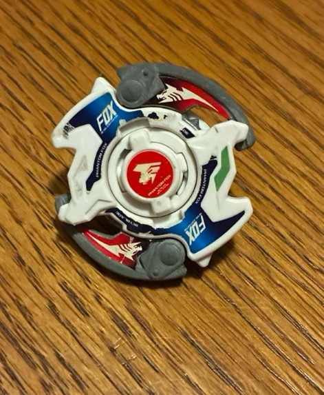VERY RARE – 2005 Hasbro Phantom Fox MS Beyblade HMS V Force (no bottom part)