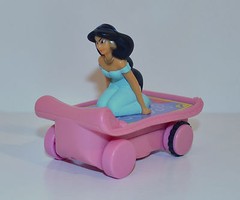 2004 Princess Jasmine Magic Carpet 3″ McDonald’s EUROPE Figure Disney Aladdin