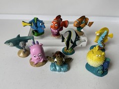 Lot of 9 Disney Store FINDING NEMO PVC Figures / Cake Toppers Pixar