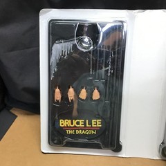 Diamond Select Toys SDCC 2022 Bruce Lee 7″ The Dragon VHS Figure LE 4000