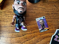 2024 Zuru NBA Ballers LeBRON James Super Rare Los Angeles Lakers with Trophy