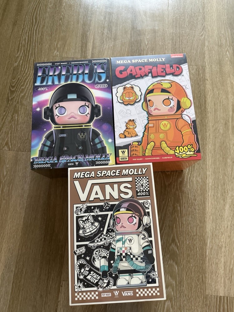 MEGA Space Molly EREBUS GARFIELD VANS 400% Collectible Figure (Sealed)