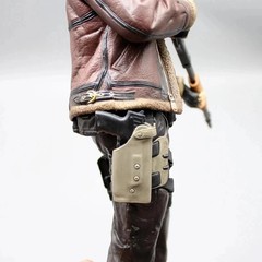Resident Evil 4 Remake Collector’s Edition Leon Statue Figure Box Set