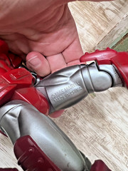 Vintage 1995 Toy Biz Marvel Iron Man Red Silver Armor 10.25″ Figure w Cannon