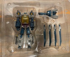 Warbotron WB01-D Whirlwind (Vortex). Bruticus. Original Release. Excellent.