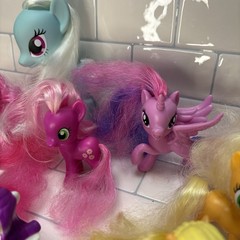 My Little Pony Mixed Lot Of 8 Characters Toys Hasbro Various Colors Sizes Used