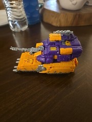 Transformers War for Cybertron Siege Deluxe Impactor WFC-S42 Complete