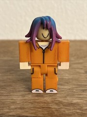 Roblox Orange Jump Suit 3” Action Figure Jazwares Toy (TOY ONLY NO CODE)