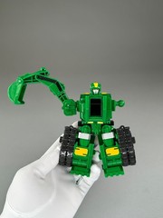 HELLO CARBOT Duke Transforming Action Figure Robot Toy ≈ Scavenger Decepticon
