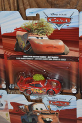 HUGE LOT OF LIGHTNING MCQUEEN, TOW-MATER & OTHER PIXAR CARS LMQ