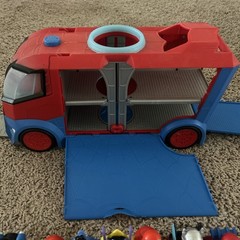 Marvel Spidey and his Amazing Friends Web Transporter One Size, W/ 10 Cars
