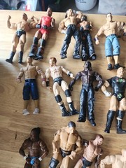 Huge Lot Of Used Wrestlers Mix Years! 32 Wrestlers Many Different Years