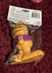 Garfield Odie’s Stuff 2 Vinyl Chew Dog Toys Jim Davis Vintage Fire Hydrant New