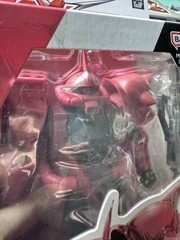 Gundam Universe MS-06S Char’s Zaku 2 (Origin Ver.) GU-SP Target Exclusive