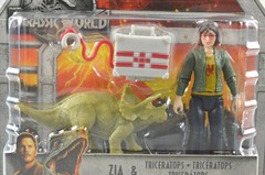 Jurassic World Fallen Kingdom Zia & Triceratops Action Figure Mattel NEW