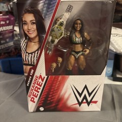 WWE Roxanne Perez Elite Collection Series 106 Wrestling Figure – New In Box!