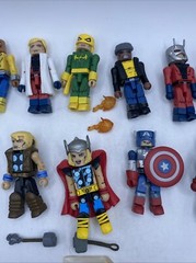Lot of 19 Marvel Avengers Minimates-Hawkeye-Hulk-Captain America-Thor-Antman (C)