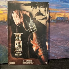 Wyatt Earp Sideshow Six Gun Legends 2001 1:6 Opened