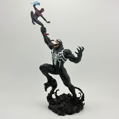Marvel Spider-Man 2 Collector’s Edition 19″ Statue Venom Miles Morales PS5