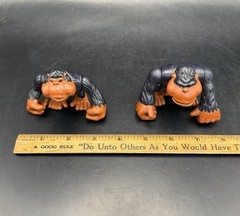 Vintage 1995 Fisher-Price Animal Families Father & Mother Gorilla Set 72902